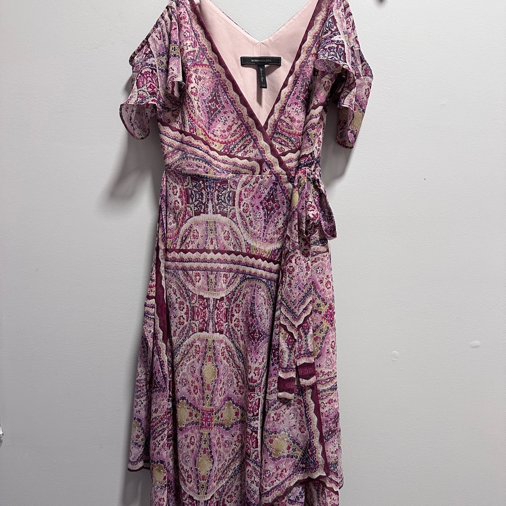 BCBGMAXAZRIA Wrap Maxi Dress with Paisley Print - Size XS HMC